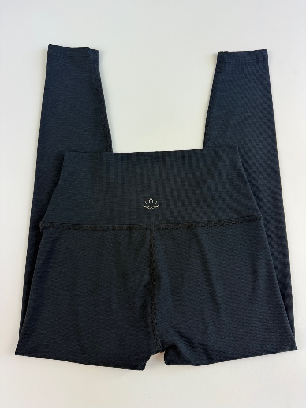 Beyond Yoga Heather Rib High Waisted Midi Legging